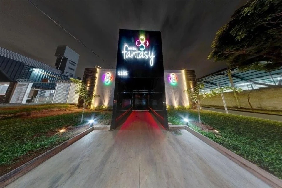 Homem espanca prostituta e coloca fogo em quarto de motel em BH