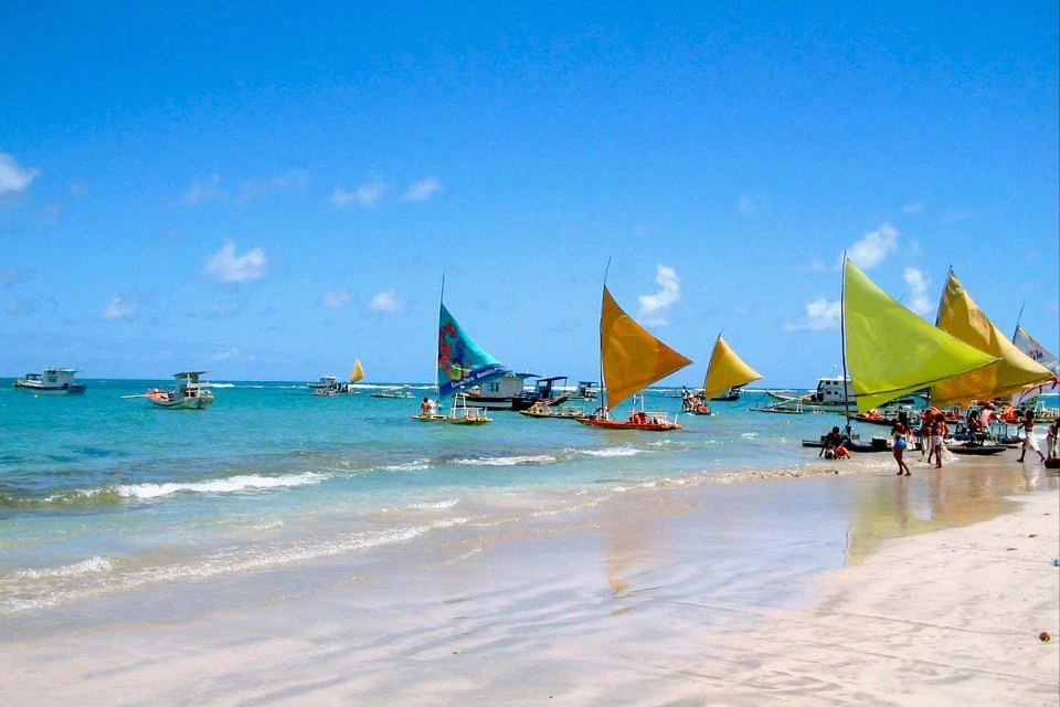 Preço caiu! Aéreo e hospedagem para Porto de Galinhas, em 2021, por R$ 869
