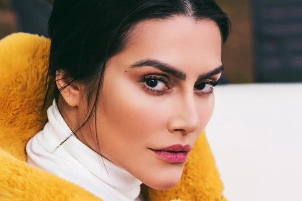 “Crises existenciais constantes”, desabafa Cleo sobre vida adulta