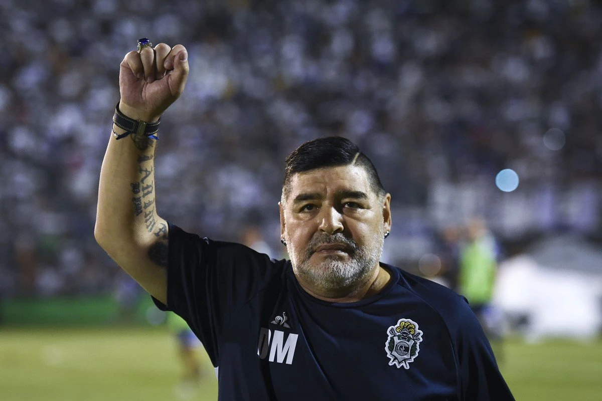 Maradona não nos avisou, mas seu ato derradeiro foi um conto fantástico