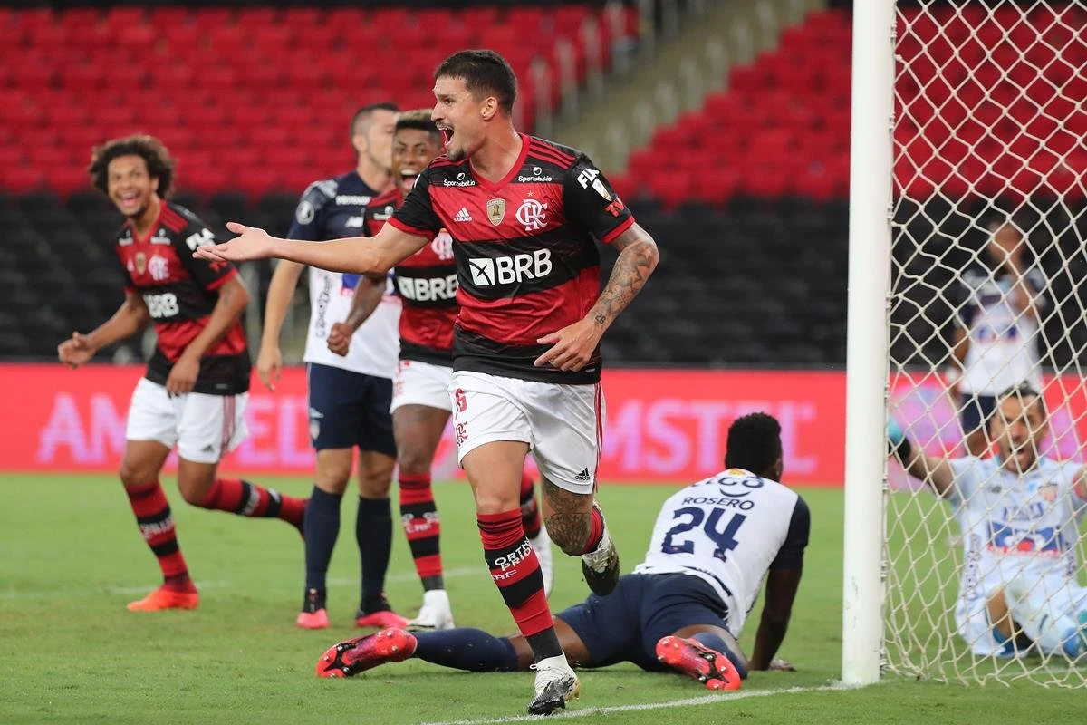 Sem dificuldades, Flamengo vence Junior Barranquilla e garante a liderança