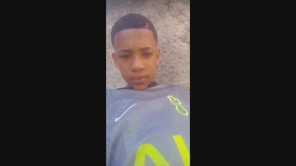 Reprodução simulada do caso Ray tem um morto e um ferido no Rio