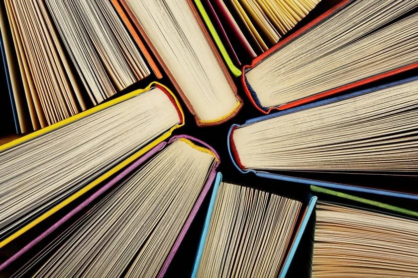 Feira do Livro da USP tem edição virtual e obras com 50% de desconto