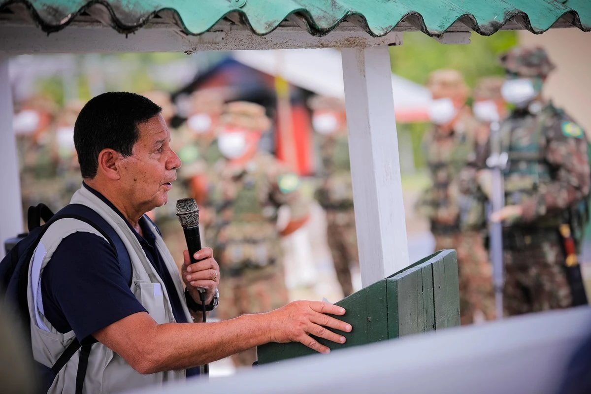 Mourão diz que plano para controlar ONGs na Amazônia não passou por ele