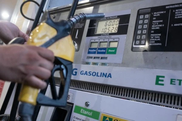 Sindicombustíveis se posiciona a favor de multas por ofertas enganosas