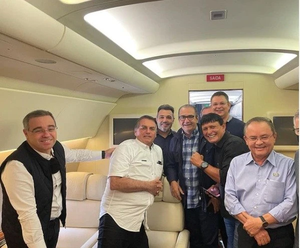 Candidato ao STF, André Mendonça vai ao PA com Bolsonaro e evangélicos