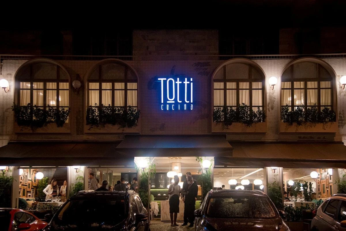 Restaurante Totti Cucina promove jantar de inauguração para convidados
