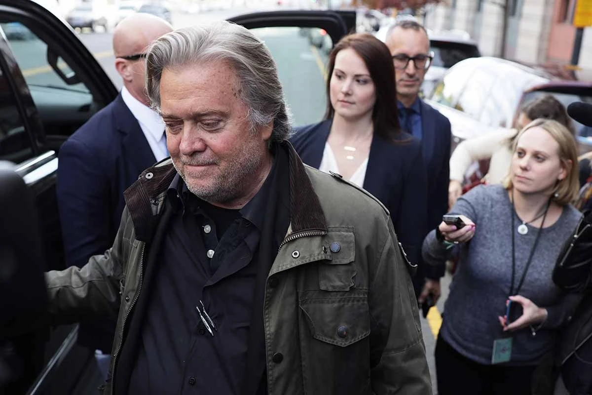 Ex-estrategista de Trump, Steve Bannon tem conta suspensa no Twitter