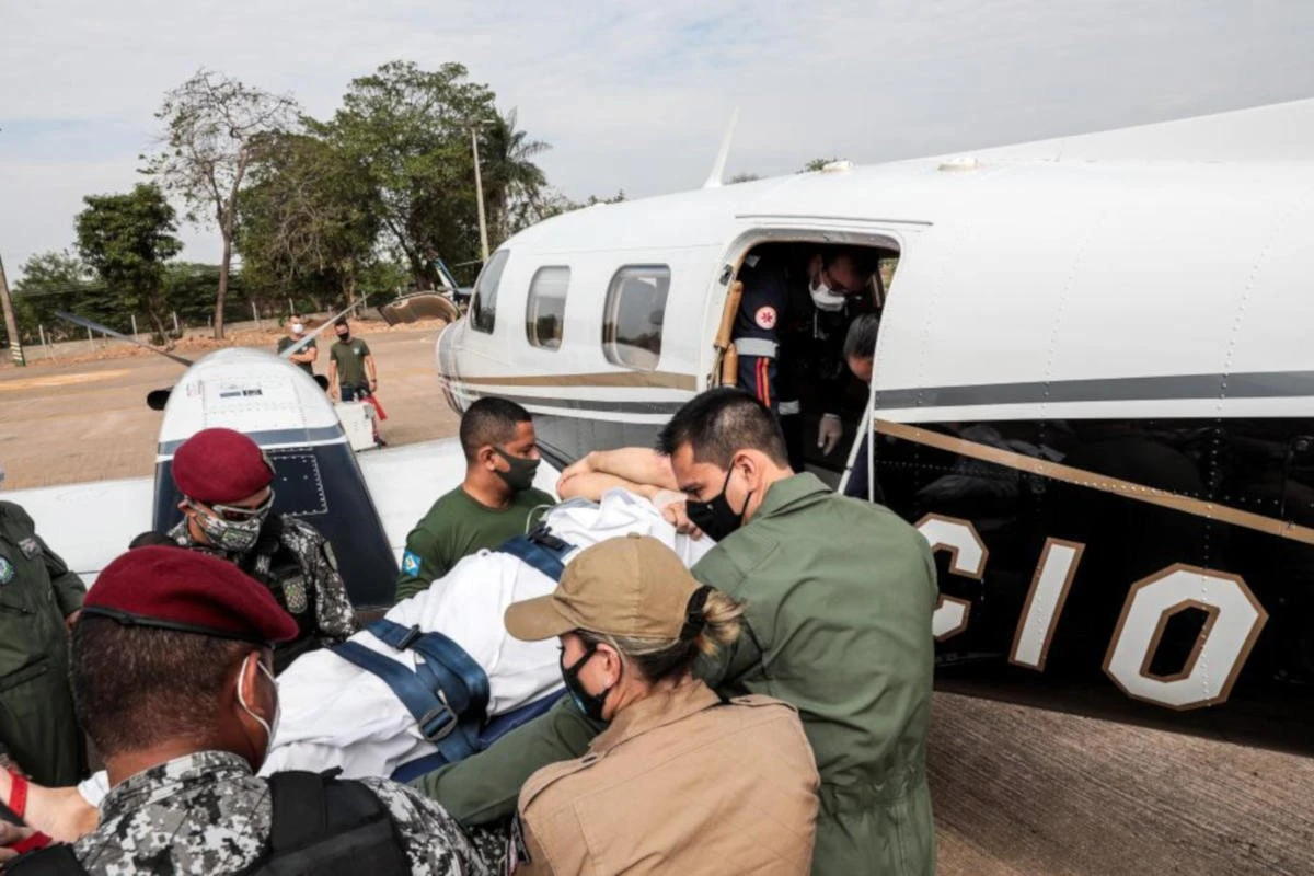 Agente da PCDF que pilotava helicóptero caído no Pantanal recebe alta