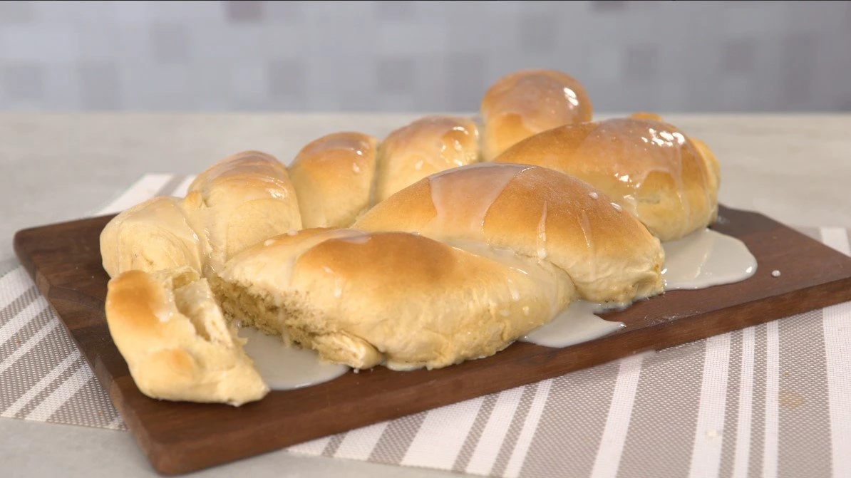 Trança da vovó recheada é receita ideal para o lanche da tarde. Confira!