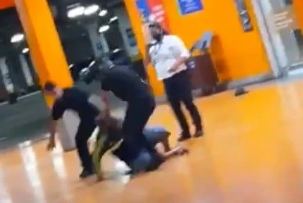 Homem morto no Carrefour frequentava o mercado semanalmente, diz pai