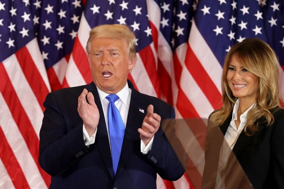 Sem provas, Trump volta a levantar suspeitas de fraude nas eleições dos EUA