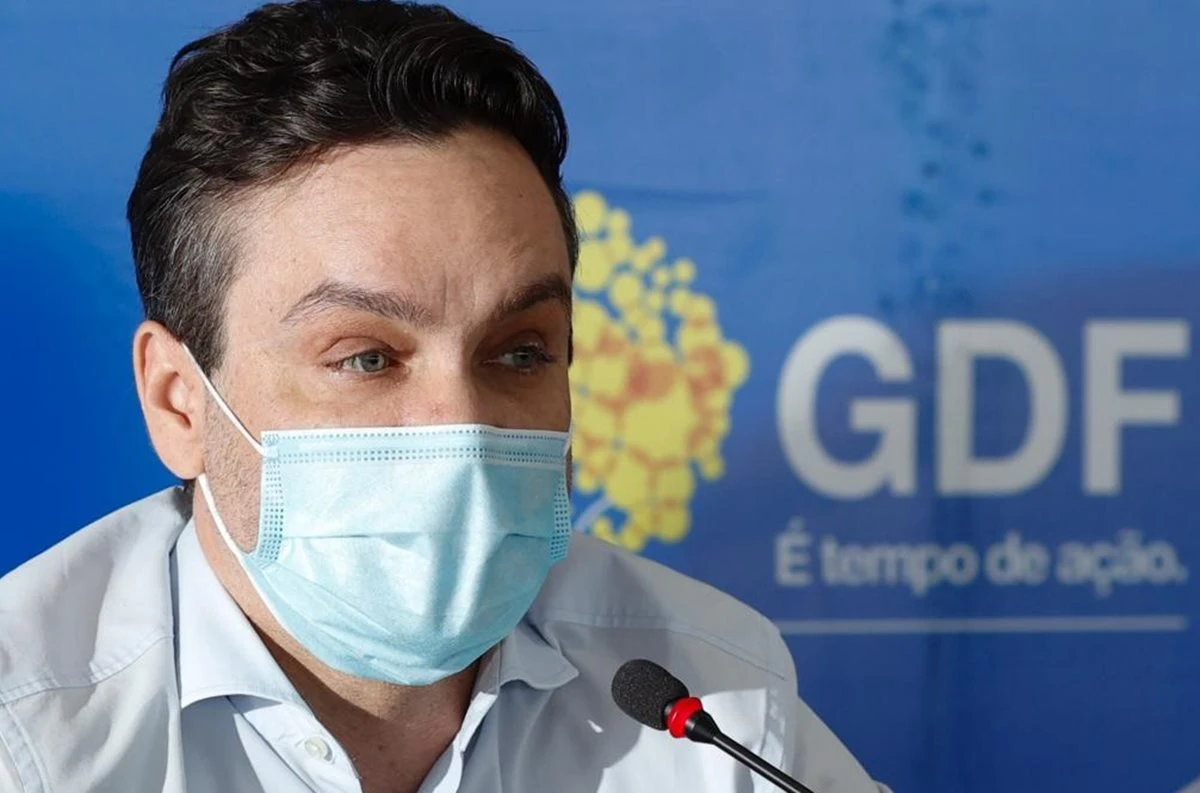 GDF aguarda nova remessa de vacinas para reabrir agendamento