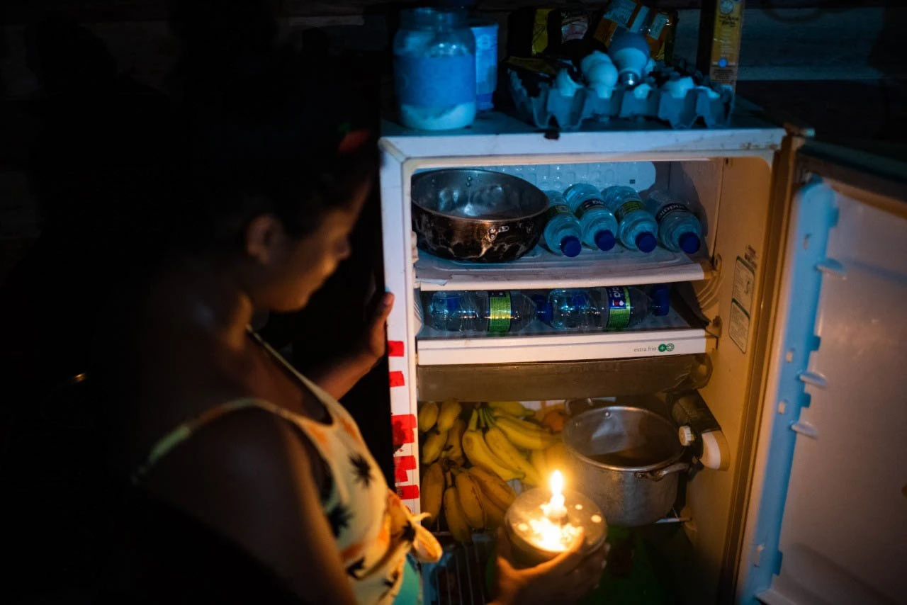Apagão completa uma semana e amapaenses protestam: “Trocamos o dia pela noite”