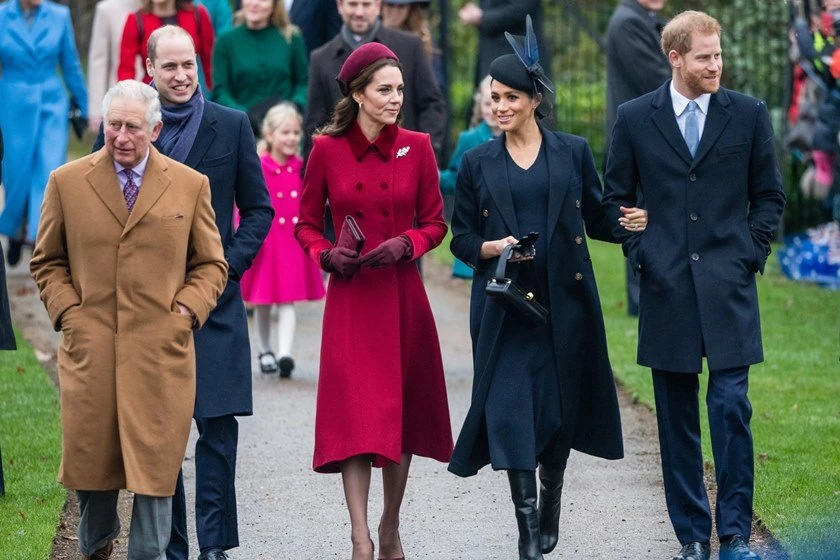 Harry e Meghan foram excluídos da realeza por ofuscarem William e Kate
