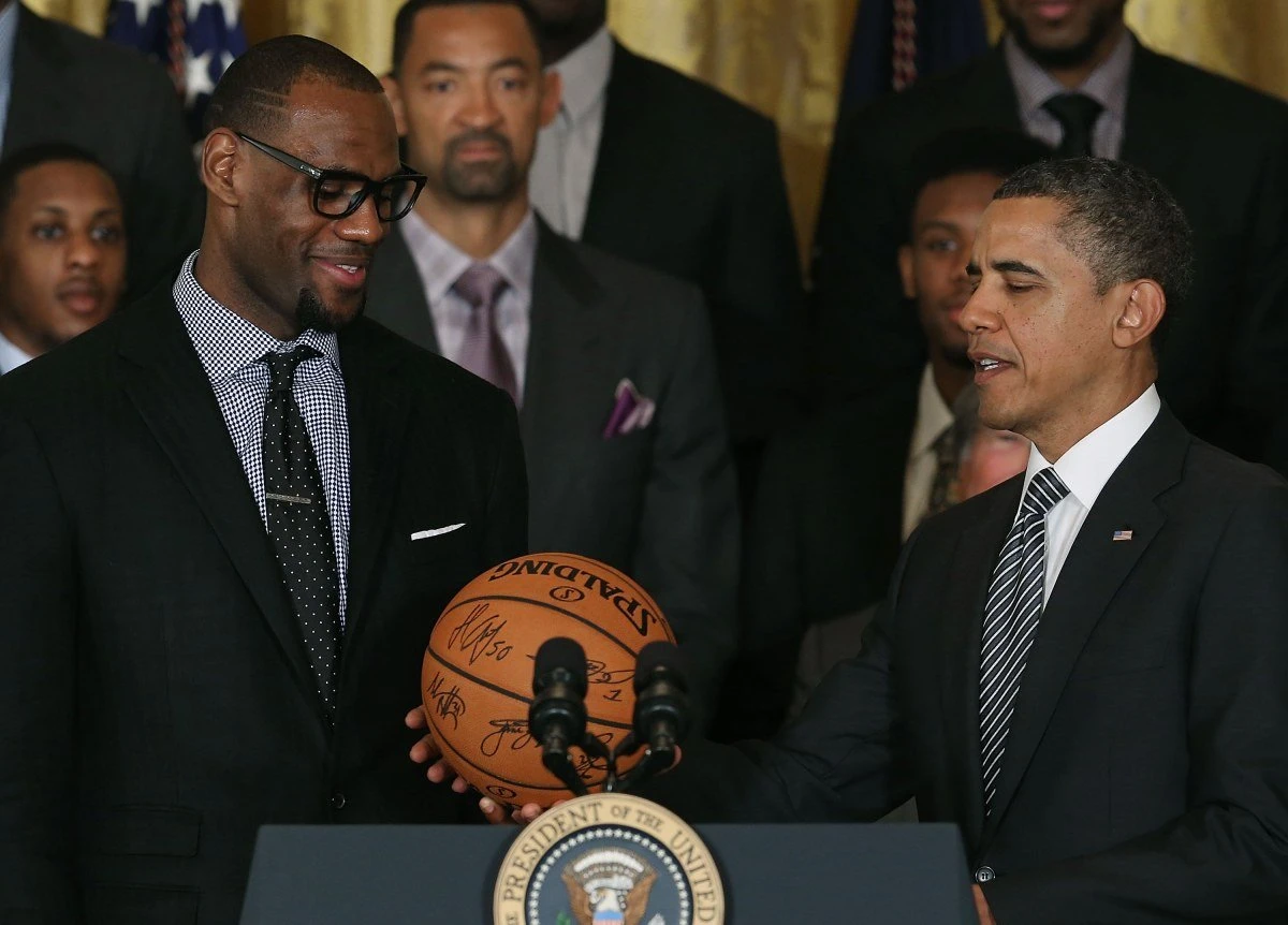 Astros como LeBron James, Mahomes e Hopkins fazem campanha por voto nos EUA