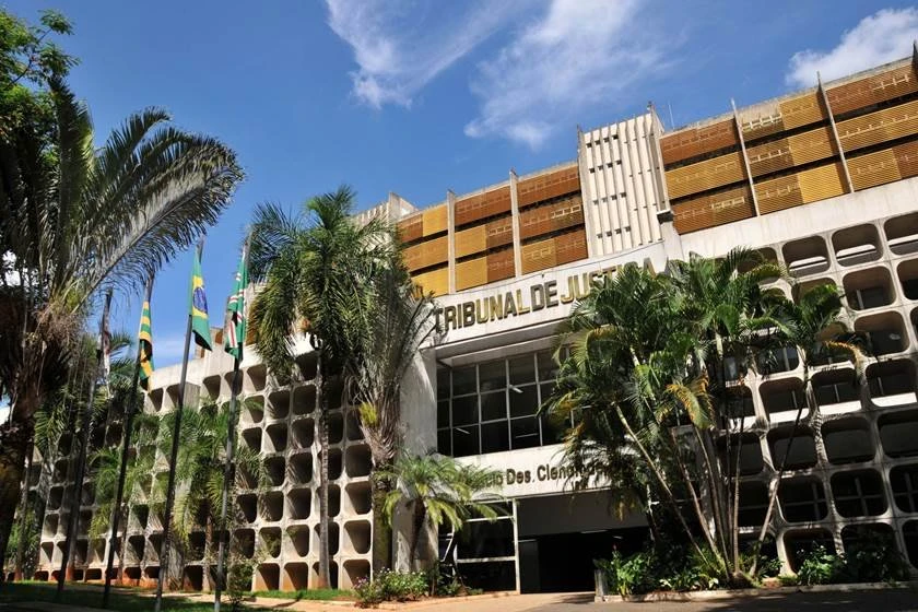 Padrasto que matou enteado enforcado com cinto é condenado a 19 anos