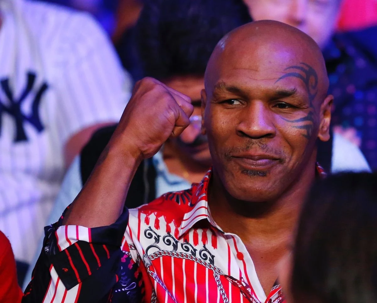 Mike Tyson admite que poderia morder orelha de Holyfield novamente