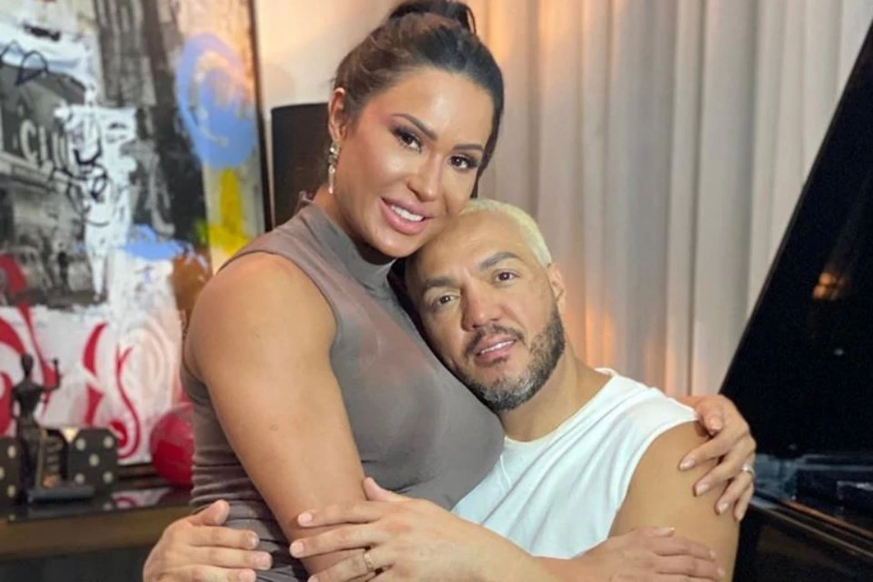 “Belo está isolado no quarto”, diz Gracyanne após cantor contrair Covid-19