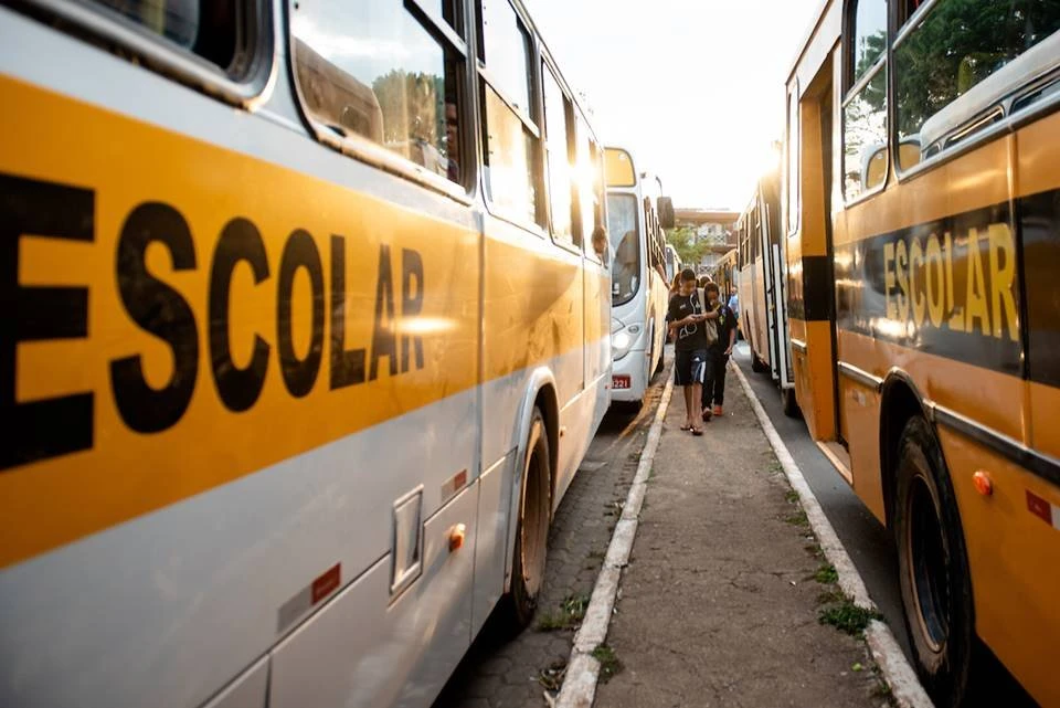 CLDF aprova em 2º turno prorrogação de auxílio para transporte escolar
