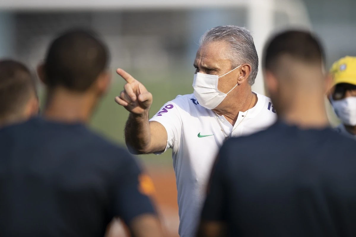 Seleção em baixa? Tite, Arthur e Vinicius Jr sofrem com línguas afiadas