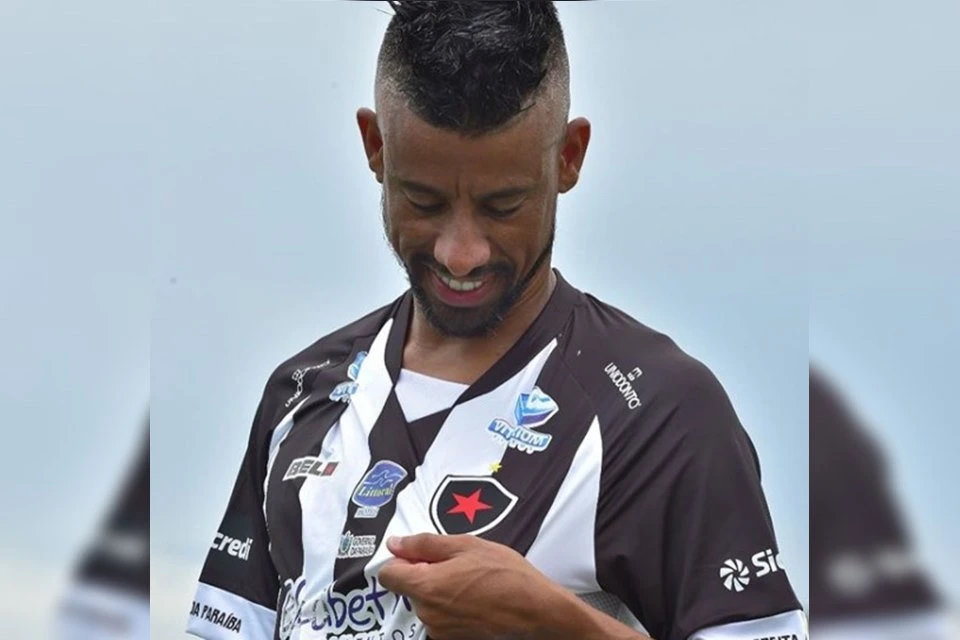 Léo Moura não renova contrato e deixa de ser jogador do Botafogo da Paraíba