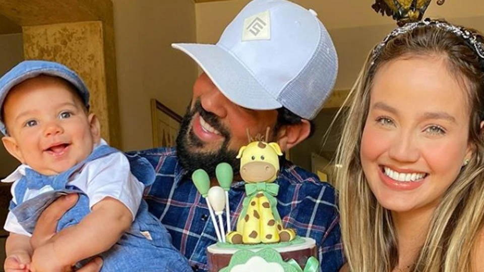Sorocaba e Biah celebram mesversário de 5 meses do filho: veja fotos