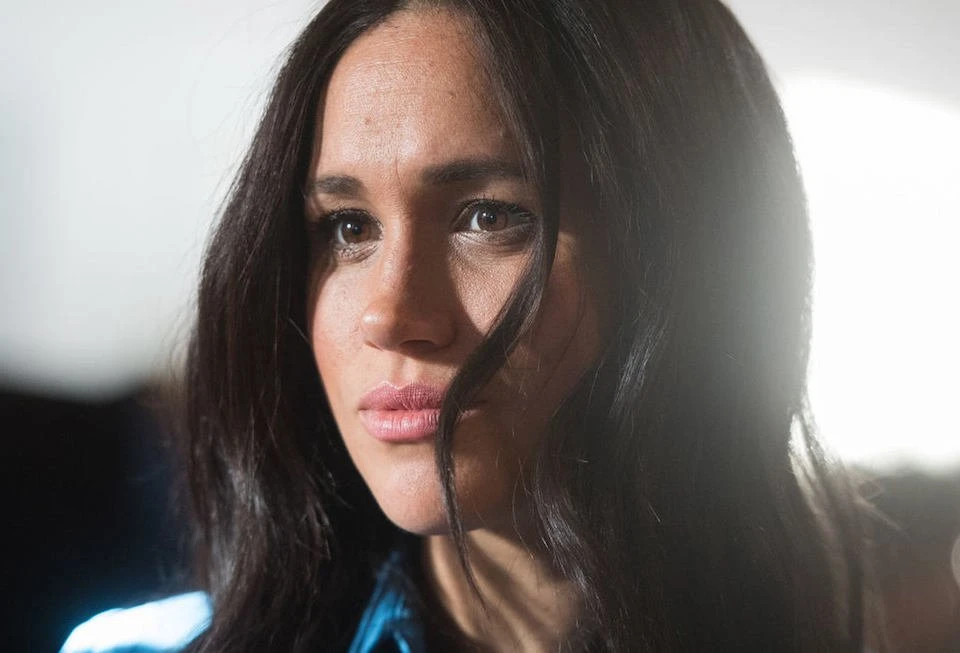Meghan é 1ª integrante da realeza britânica a votar para presidente dos EUA