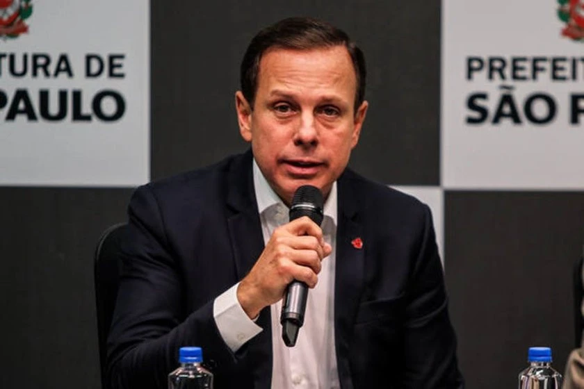 Vacinação contra a Covid-19 será obrigatória no estado de SP, afirma Doria
