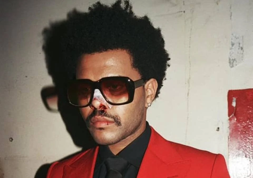 The Weeknd é confirmado como atração do Super Bowl de 2021