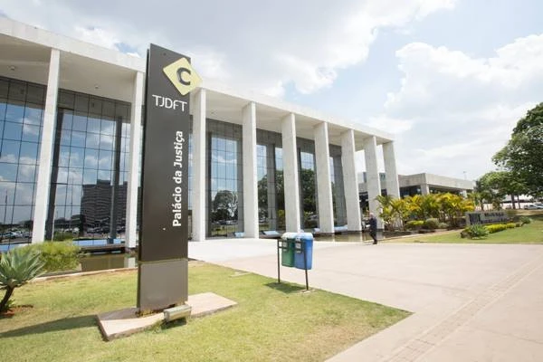 Justiça determina que DF retire contraceptivo intrauterino de paciente