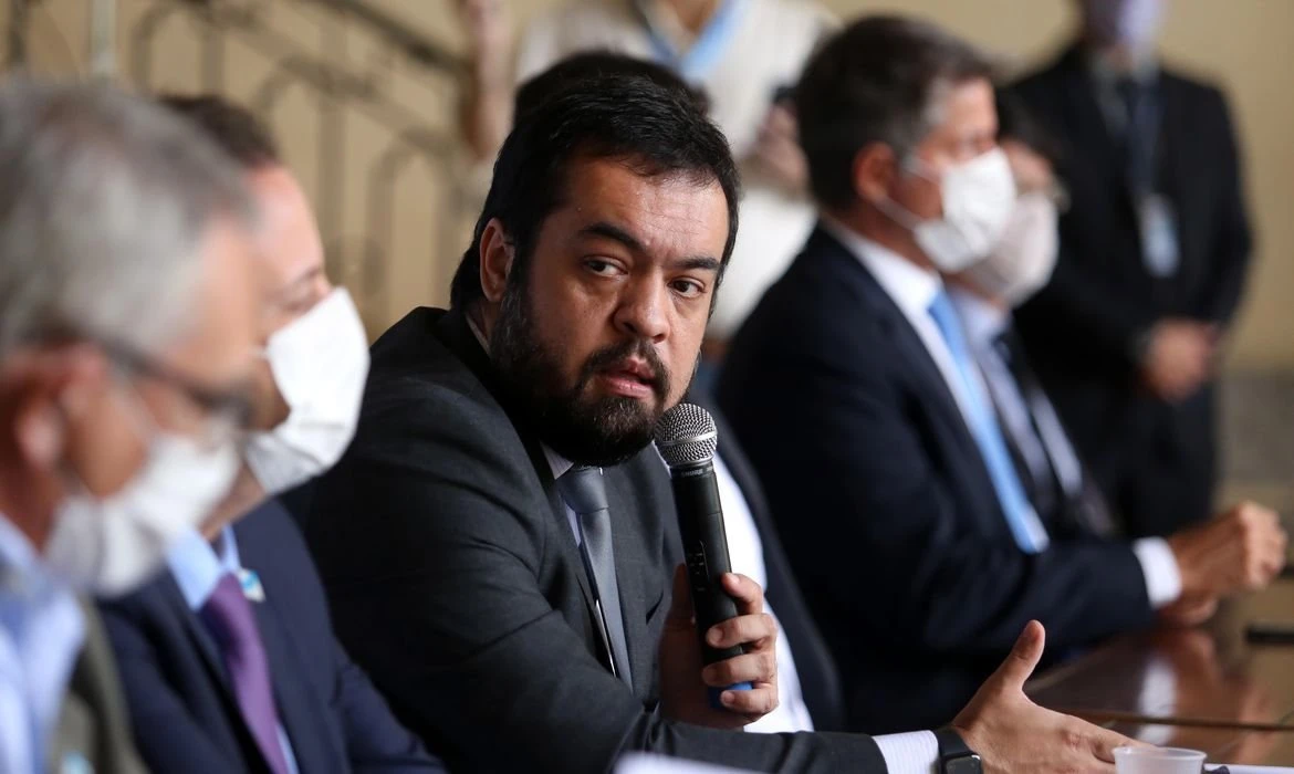 Governador do Rio aguarda votação dos projetos de ajuda fiscal em um mês
