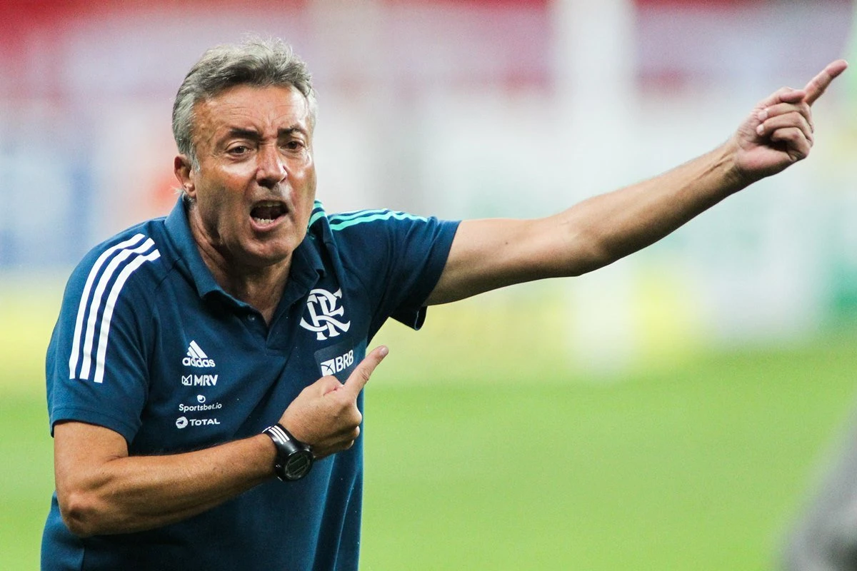 Flamengo demite Domènec Torrent após goleada para o Atlético-MG