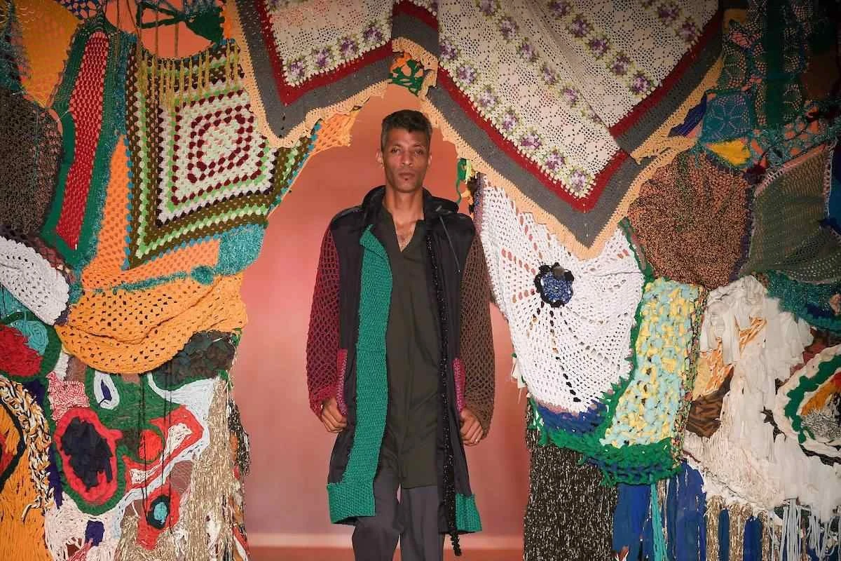 O Ponto Firme: documentário detalha coleção de crochê criada por detentos