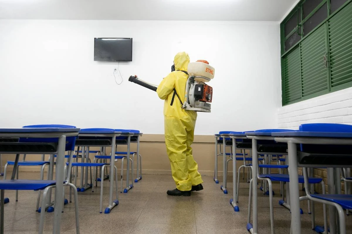 Volta às aulas presenciais tem capacidade de agravar a pandemia, diz GDF