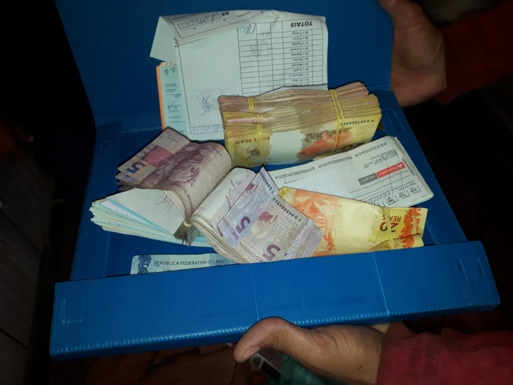 Trio é preso após fazer família refém pra roubar mais de R$ 300 mil no DF