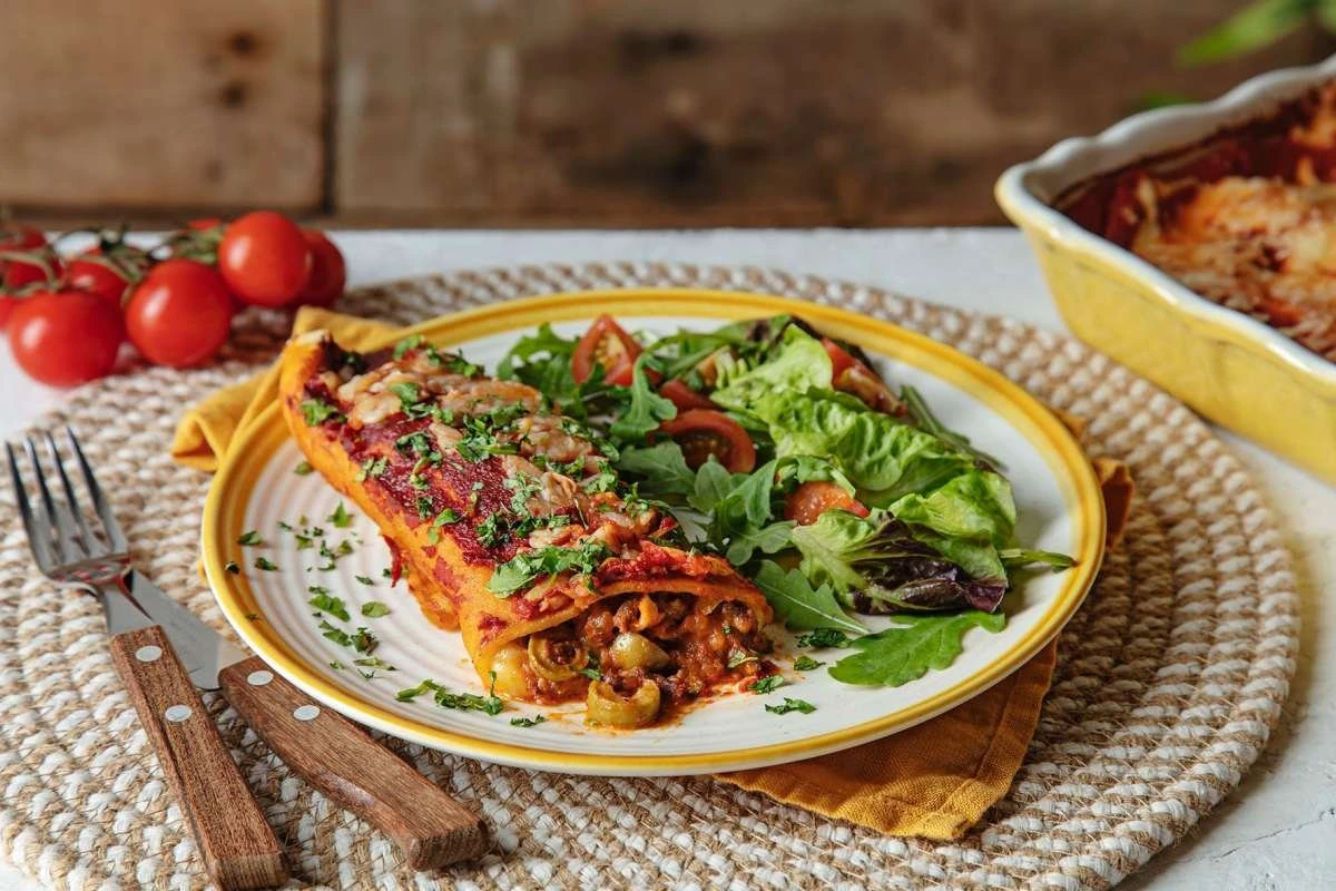 Garanta o almoço de família com deliciosas panquecas recheadas de carne