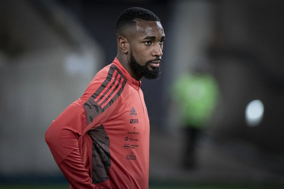 Às lagrimas, Gerson se despede do Flamengo: “Voltei a ser torcedor”