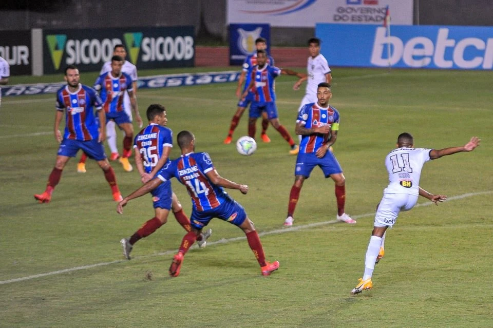 Bahia vence o Atlético-MG e ajuda Flamengo e Internacional