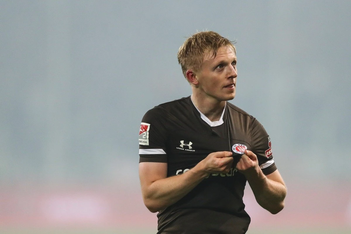 Sem achar fornecedores sustentáveis, St. Pauli produz as próprias camisas