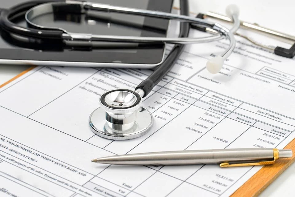 Médico esfrega pênis na paciente e é indiciado por crime sexual em GO