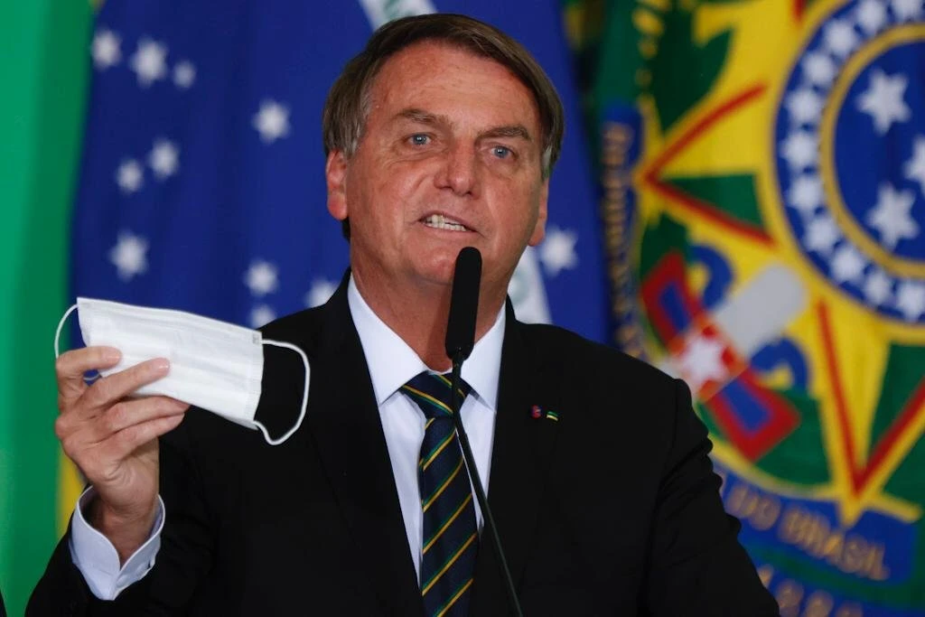 Bolsonaro usa fake news para elogiar Senado dos EUA e criticar CPI