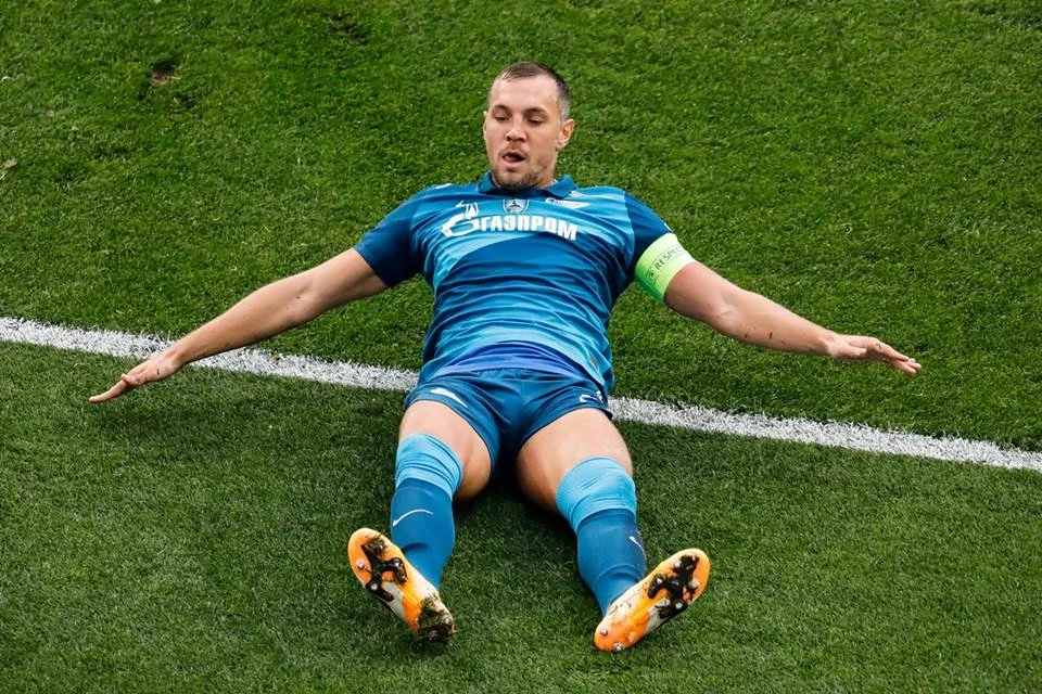 Após vazamento de vídeo íntimo, atacante da Rússia é cortado da seleção