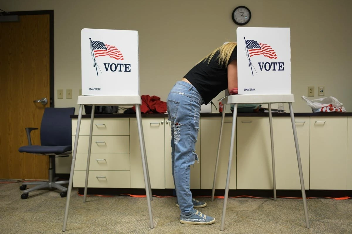 Projeções nos EUA: Biden tem 85 votos dos 270 necessários; Trump, 55