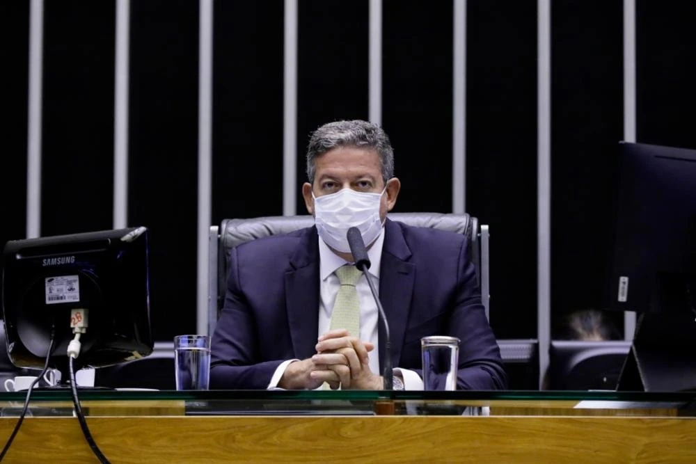Lira abre discussão sobre lei de improbidade: “Separar joio do trigo”