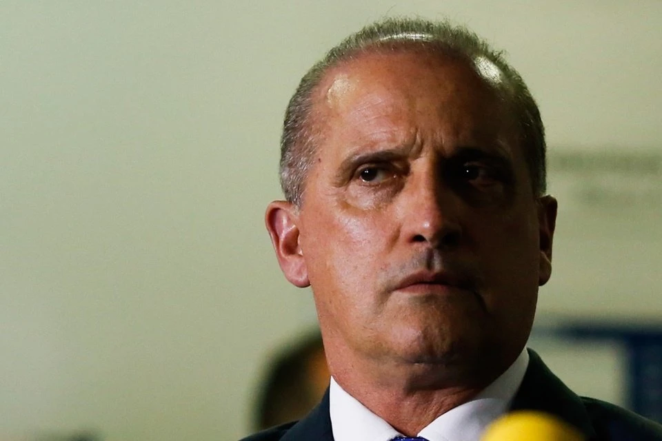 Senadores governistas encontram Onyx para discutir compra da Covaxin