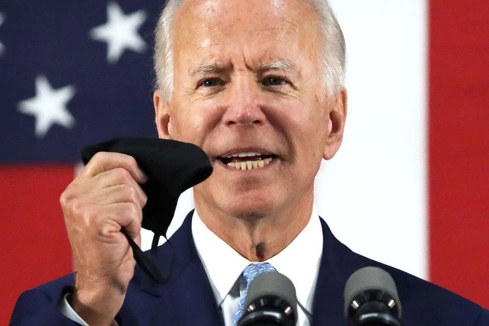 Em um dos últimos discursos, Biden prega união e restauração dos EUA
