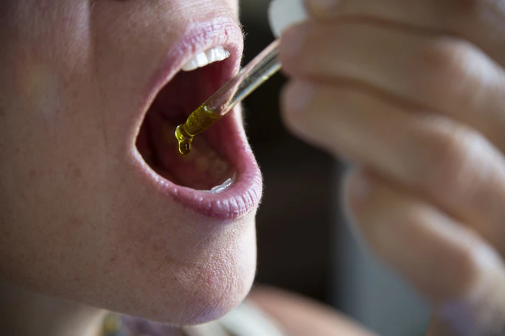 SUS começará a distribuir CBD em SP. Veja quais doenças têm prioridade