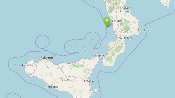 Forte terremoto davanti le coste della Calabria: magnitudo 6.2 con epicentro in mare