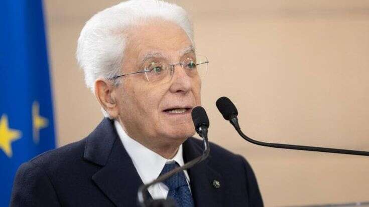 Mattarella: “Danni profondi sui giovani dalla deriva emotiva della guerra”